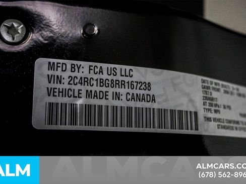 Used 2024 Chrysler Pacifica Touring-L image 53