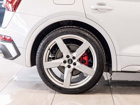 Used 2023 Audi SQ5 Premium Plus w/ Premium Plus Package image 11