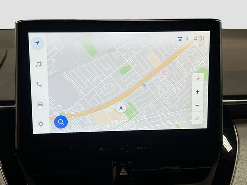 Used 2026 Toyota Corolla SE w/ SE Premium Package image 13