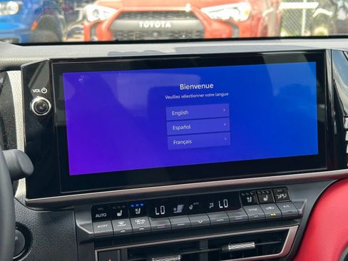 Used 2025 Toyota Camry XSE w/ Premium Plus Package image 33