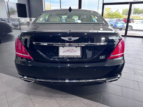 Used 2017 Genesis G90 3.3T Premium image 4