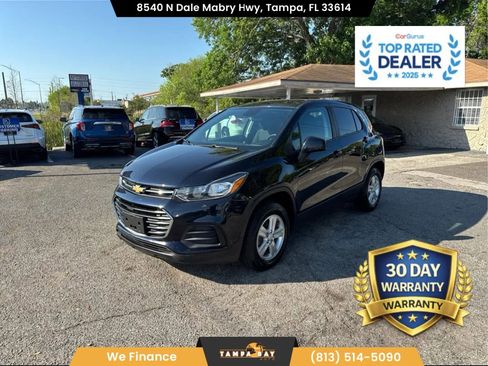 Used 2021 Chevrolet Trax LS image 1