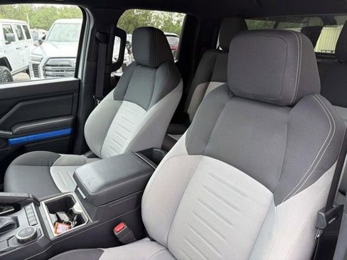Used 2024 Toyota Tacoma TRD Sport RWD image 10