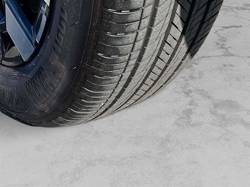 Used 2025 Hyundai Santa Cruz SEL image 9