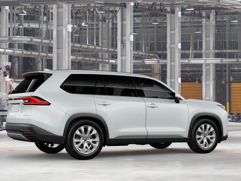 New 2026 Toyota Grand Highlander AWD image 13