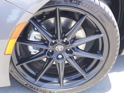 Used 2026 Toyota GR86 Premium w/ ALL Weather Mat Package (TMS) RWD image 12