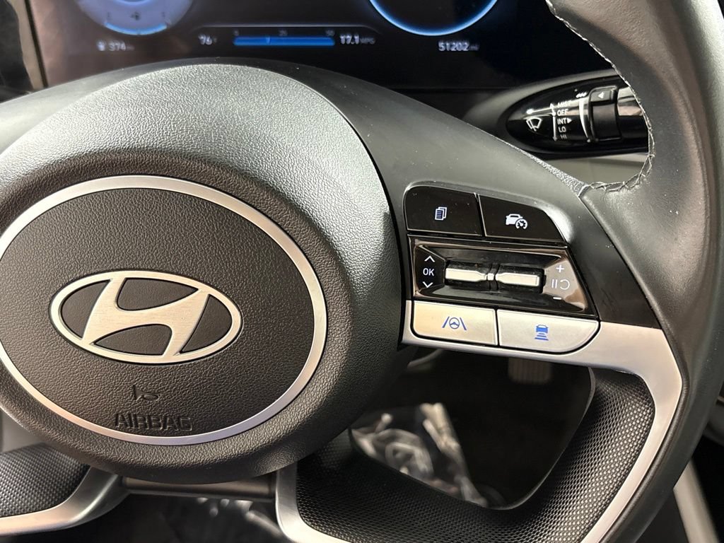 Used 2024 Hyundai Elantra Limited FWD image 28