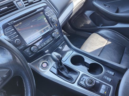 Used 2018 Nissan Maxima 3.5 SV FWD image 33