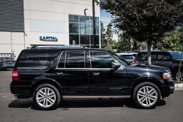 Used 2017 Ford Expedition Platinum AWD/4WD image 12