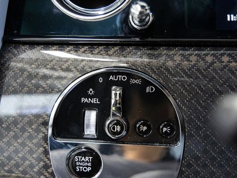 New 2026 Rolls-Royce Cullinan Black Badge image 46