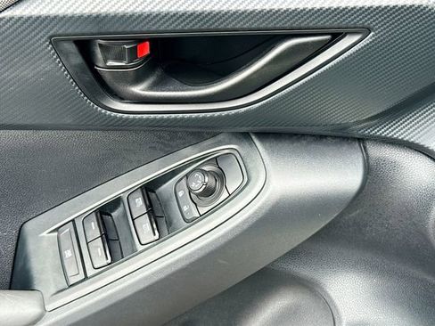 Used 2024 Subaru Crosstrek 2.0i image 17