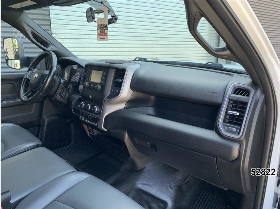 Used 2021 RAM 5500 Tradesman w/ Chrome Appearance Group RWD image 26