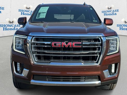 Used 2023 GMC Yukon XL SLT image 6