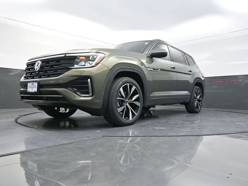New 2026 Volkswagen Atlas SEL Premium R-Line image 23