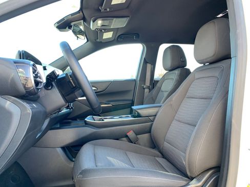 Used 2025 Chevrolet Equinox LT image 25