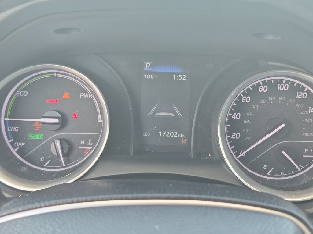 Used 2023 Toyota Camry LE FWD image 25