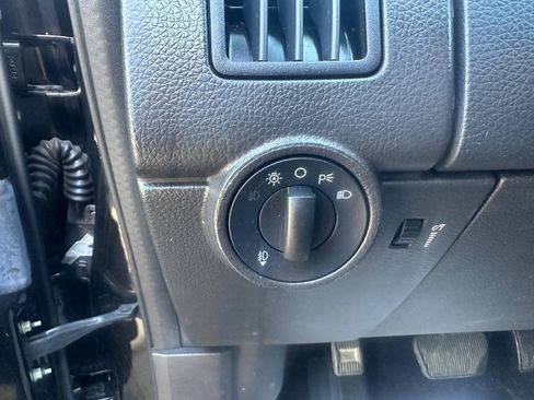 Used 2010 Ford Edge SEL AWD/4WD image 18