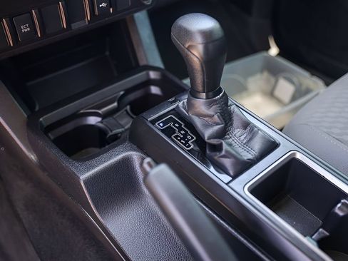 Used 2021 Toyota Tacoma SR w/ SR Convenience Package RWD image 22