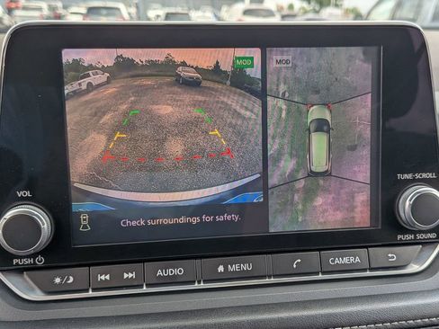 Used 2021 Nissan Rogue SV FWD image 25