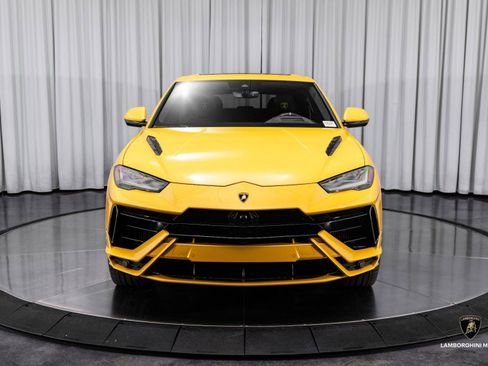 Used 2023 Lamborghini Urus S image 5