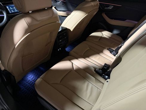 Certified 2025 Audi Q7 2.0T Premium w/ Convenience Plus Package image 22