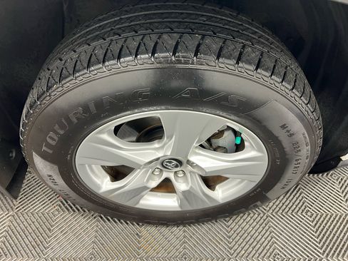 Used 2020 Toyota RAV4 XLE w/ Convenience Package image 36