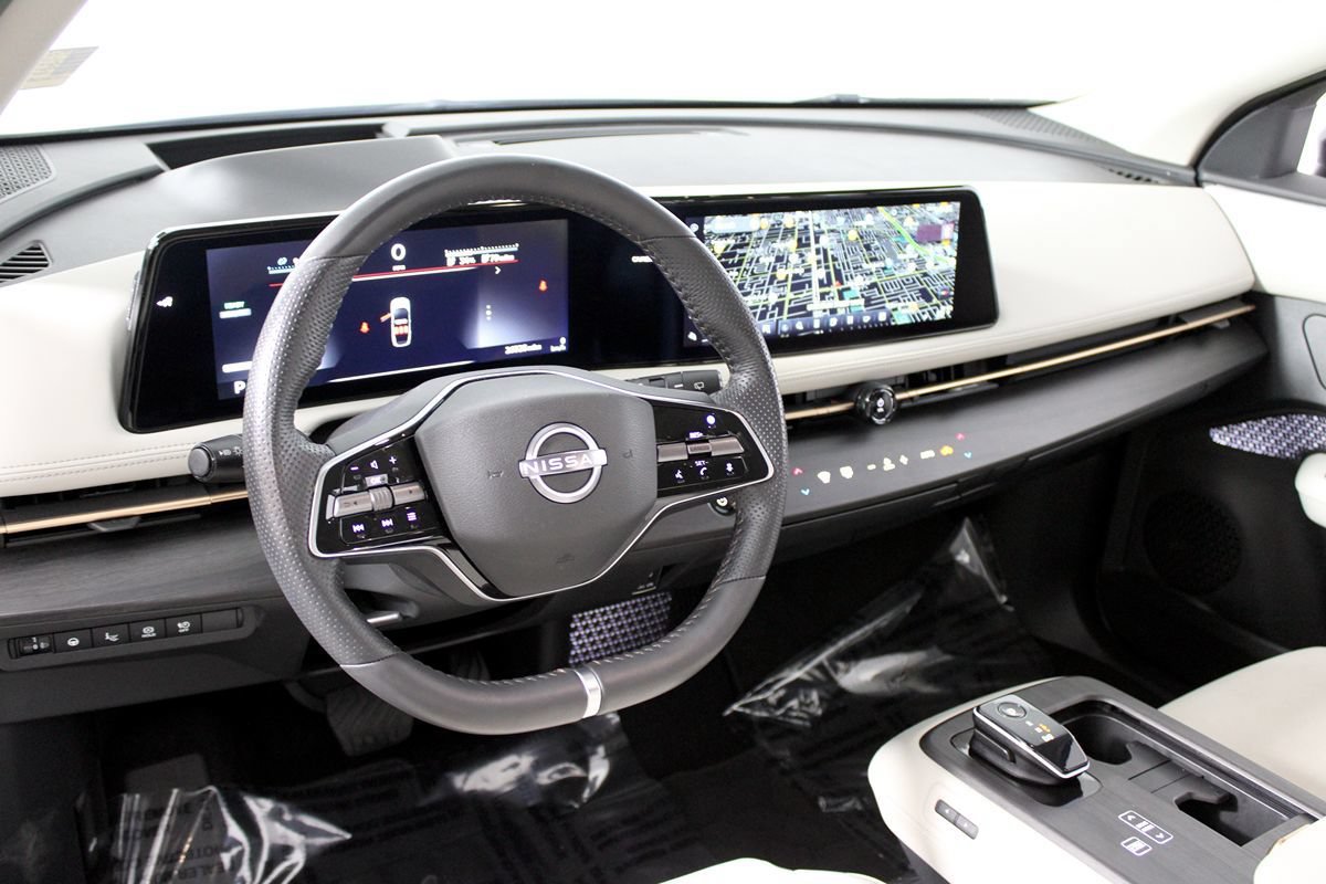 Used 2024 Nissan Ariya FWD image 6