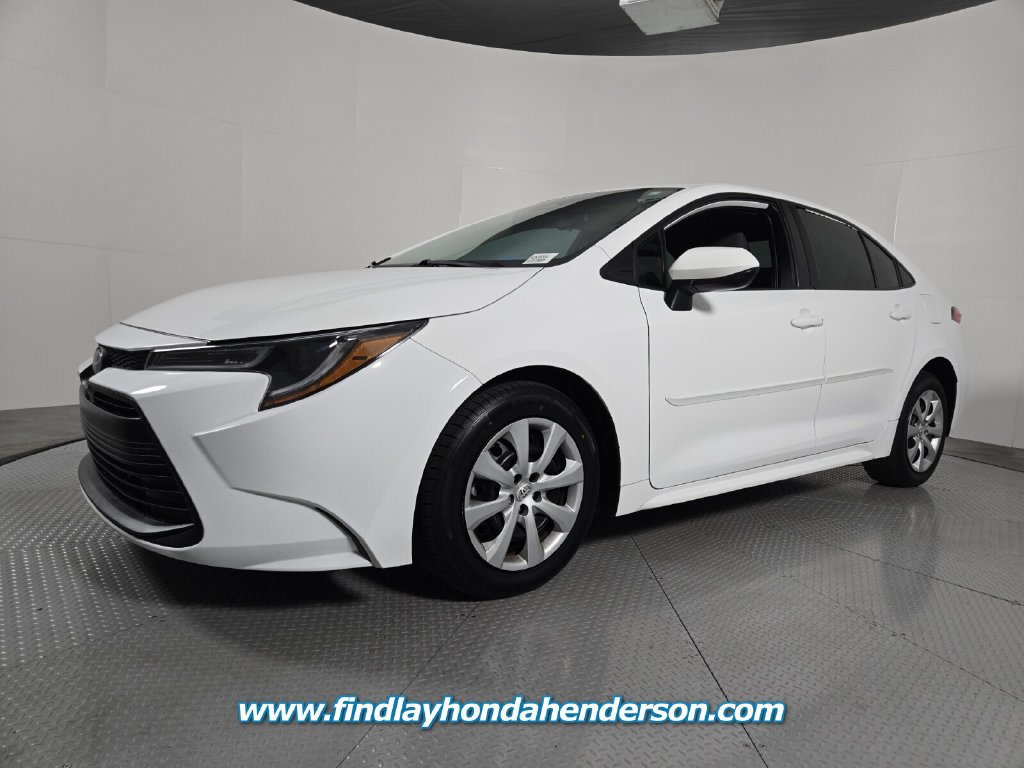 Used 2024 Toyota Corolla LE FWD image 2