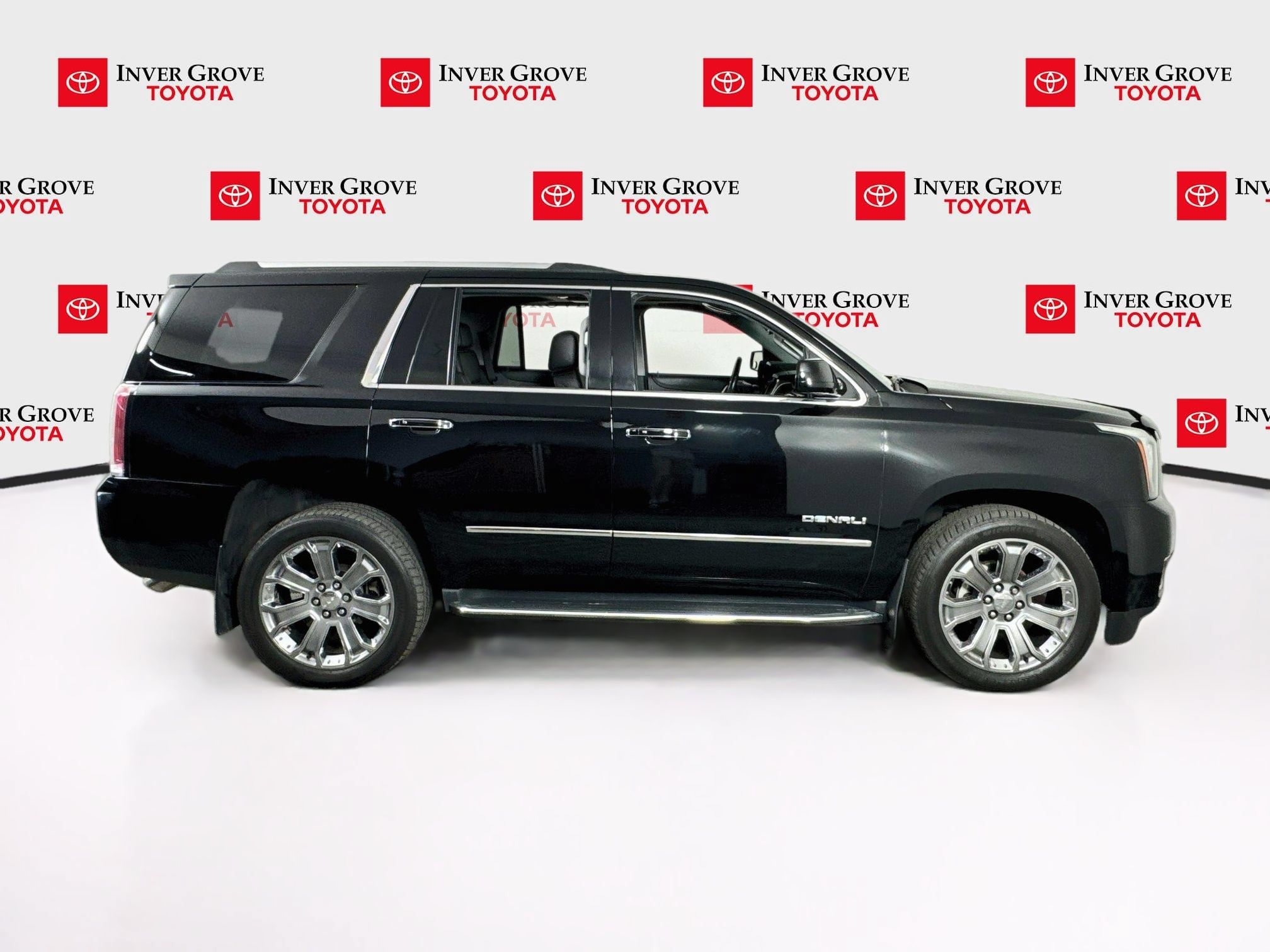 Used 2016 GMC Yukon Denali w/ Open Road Package AWD/4WD image 4