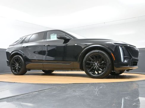 Used 2024 Cadillac Lyriq Sport AWD/4WD image 49