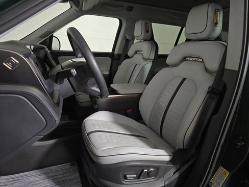 Used 2023 Rivian R1S Adventure AWD/4WD image 20