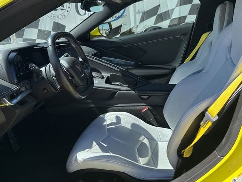 Used 2022 Chevrolet Corvette Stingray image 9