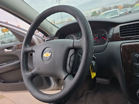 Used 2016 Chevrolet Impala LTZ image 13