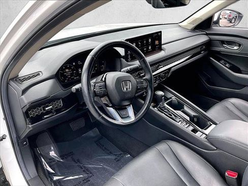 Used 2025 Honda Accord Touring image 14