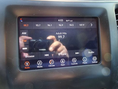 Used 2020 Jeep Cherokee Latitude Plus w/ Cold Weather Group AWD/4WD image 23