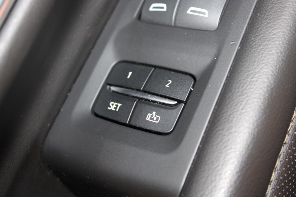 Used 2023 Chevrolet Tahoe Premier RWD image 41