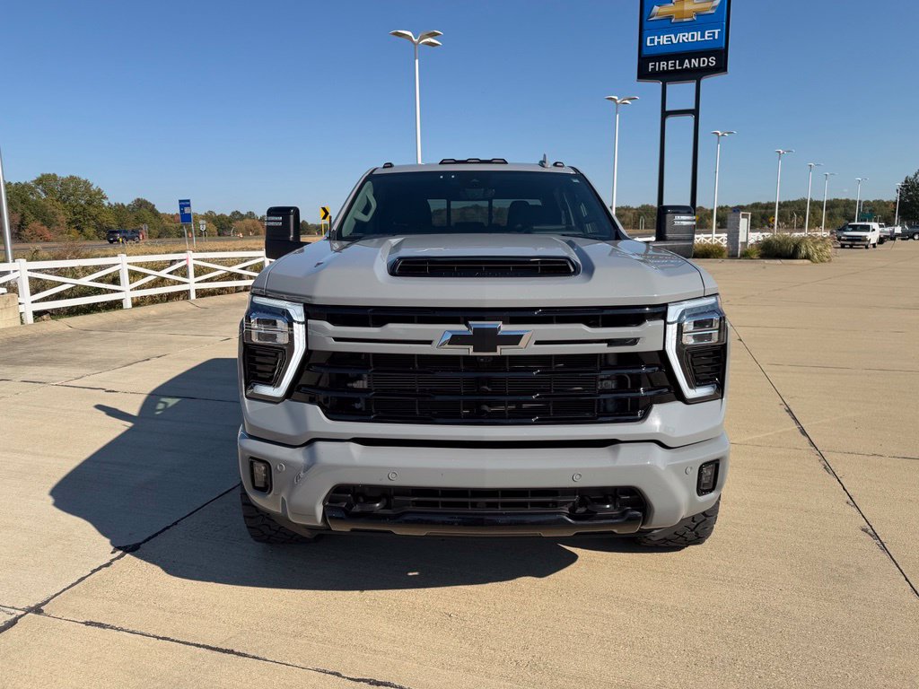 Used 2024 Chevrolet Silverado 3500 LTZ w/ LTZ Plus Package AWD/4WD image 9