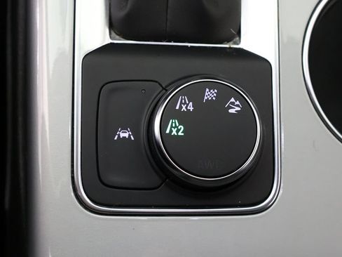 Used 2025 Chevrolet Blazer LT AWD/4WD image 48