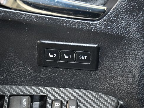 Used 2013 Toyota RAV4 Limited image 34