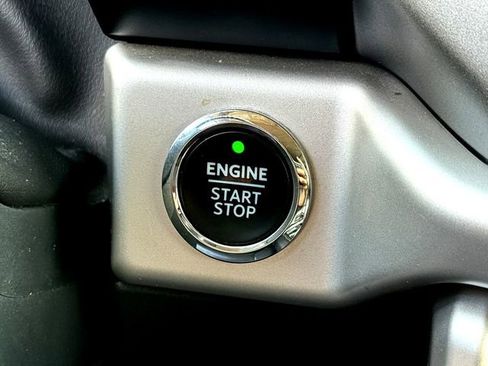 Certified 2022 Ford Expedition Max XLT image 17