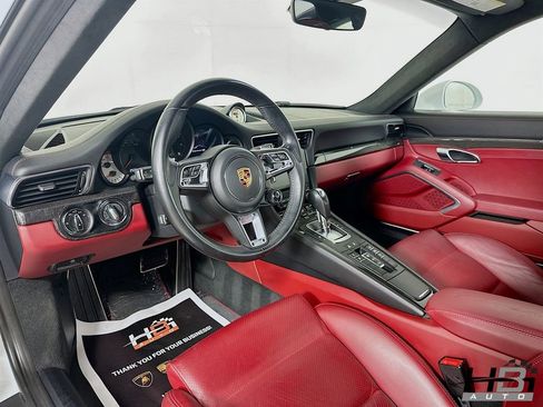 Used 2019 Porsche 911 Carrera 4S w/ Sport Chrono Package image 10