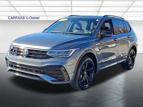 Used 2024 Volkswagen Tiguan SE R-Line image 3