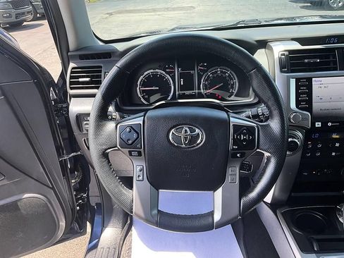 Used 2024 Toyota 4Runner Limited AWD/4WD image 34