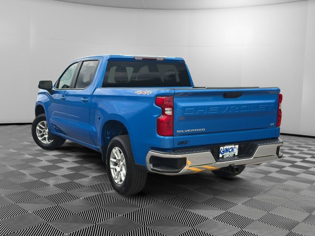 Used 2025 Chevrolet Silverado 1500 LT AWD/4WD image 2