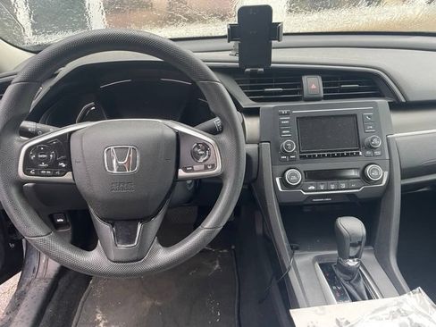 Used 2019 Honda Civic LX image 9