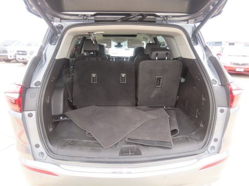 Used 2021 Buick Enclave Avenir w/ Avenir Technology Package FWD image 14