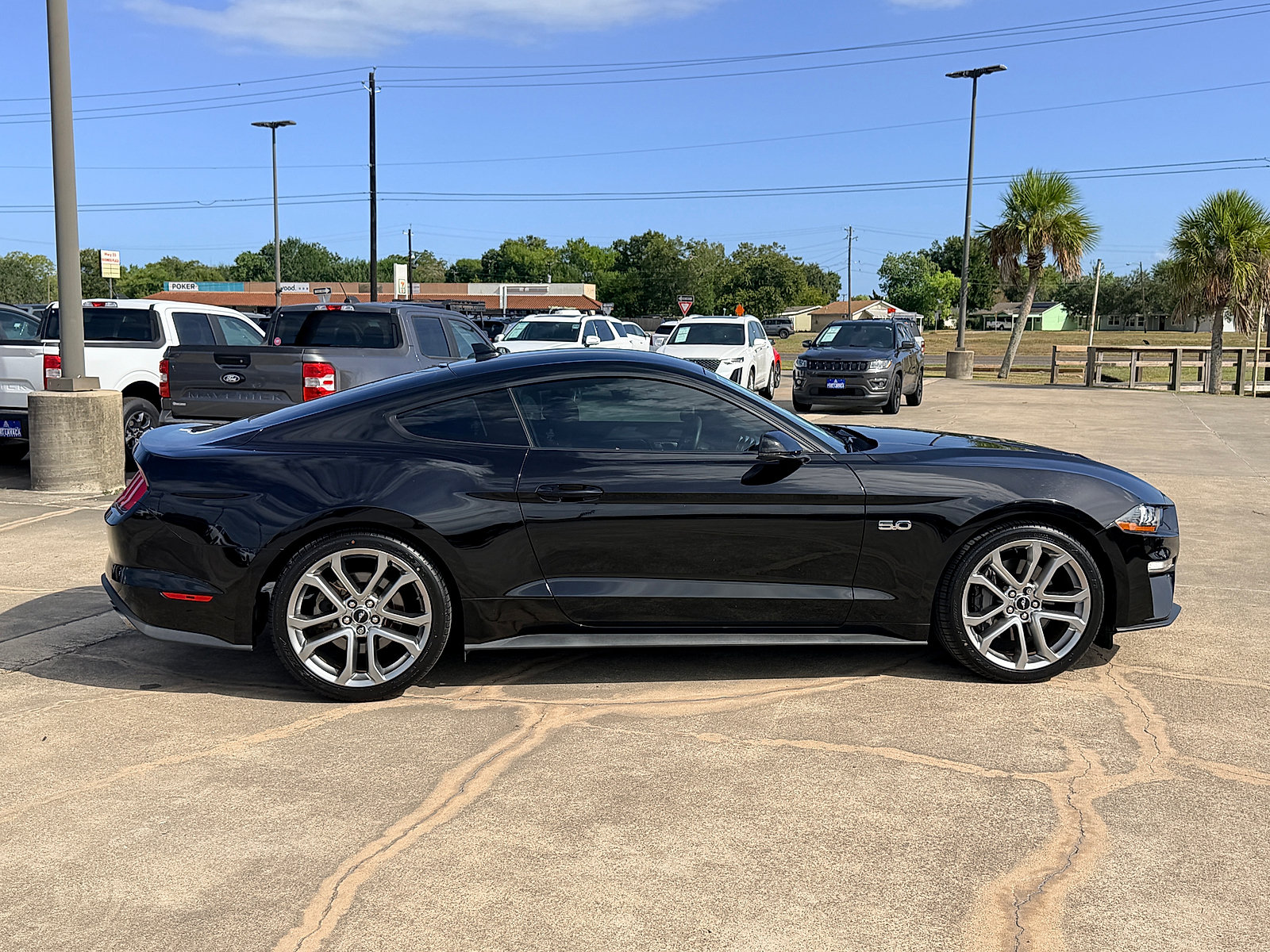 Used 2023 Ford Mustang GT Premium w/ Equipment Group 401A RWD image 8