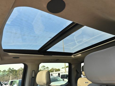 Used 2025 Ford F450 Platinum w/ Platinum Plus Package image 9