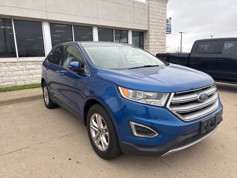 Used 2018 Ford Edge Titanium w/ Technology Package image 3