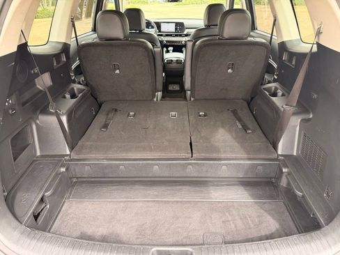Used 2025 Kia Telluride S FWD image 18